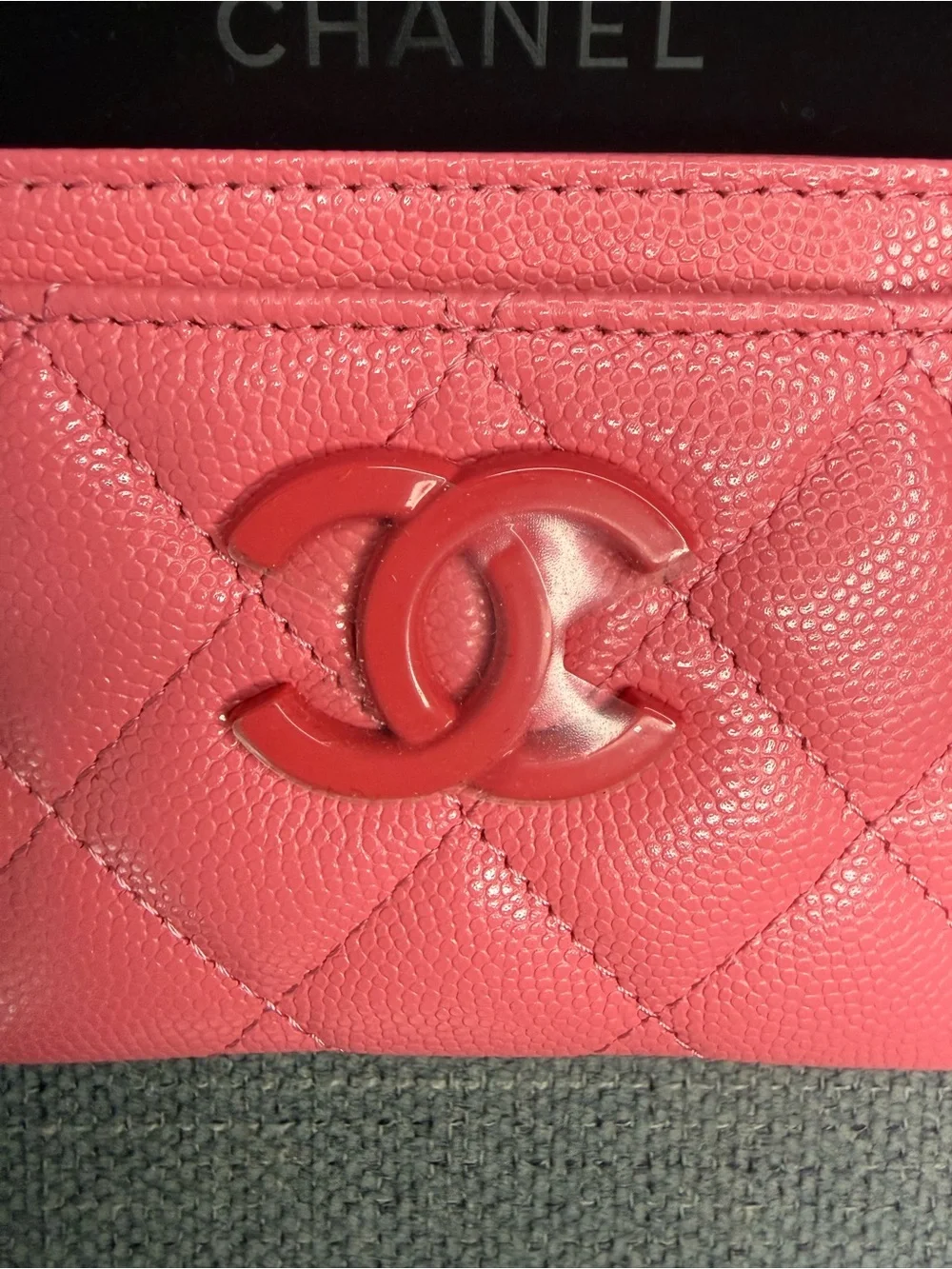 CHANEL CC caviar my everything coral card holder